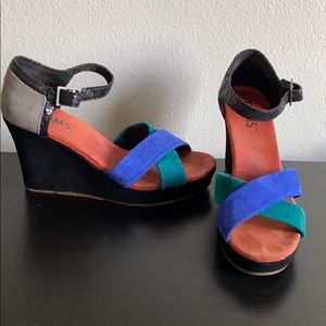 Toms platform wedges